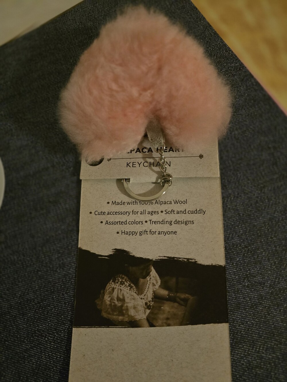 Alpaca Heart Key Chain - Picture 4 of 4